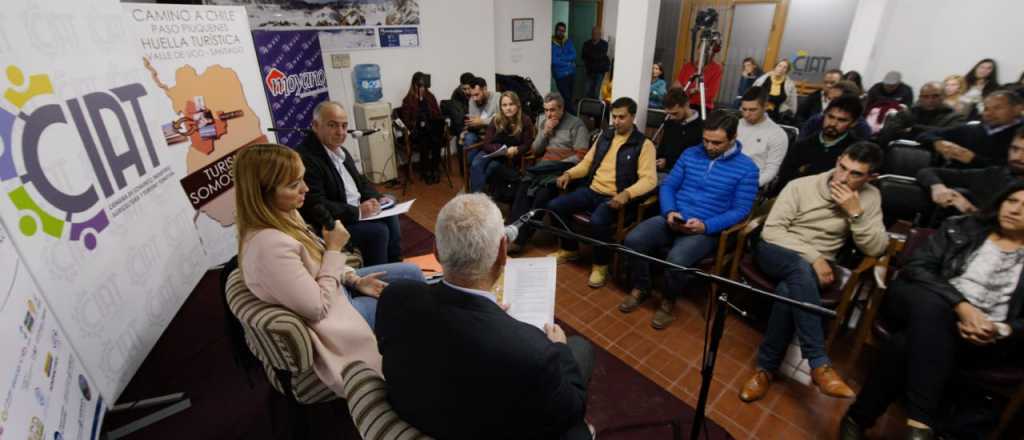 Para Fernández Sagasti, la crisis golpea muy fuerte a Mendoza 