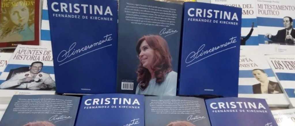 "Sinceramente" sigue siendo el libro m&aacute;s vendido