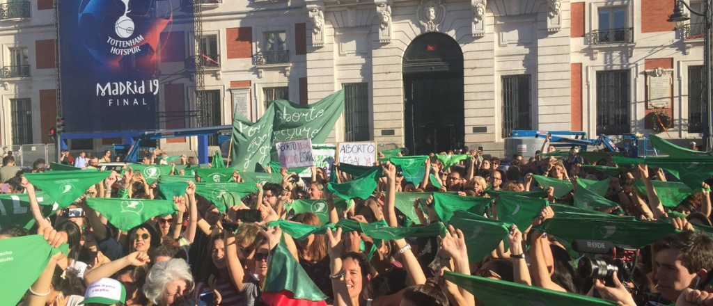 La "marea verde" volvi&oacute; al Congreso para apoyar el proyecto de aborto legal
