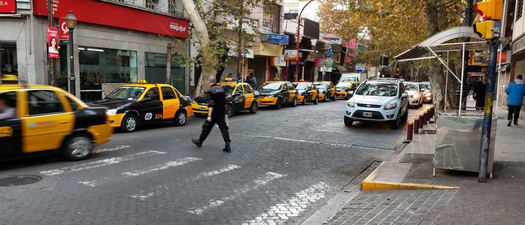 Viajar en taxi es 10% más caro desde este miércoles en Mendoza