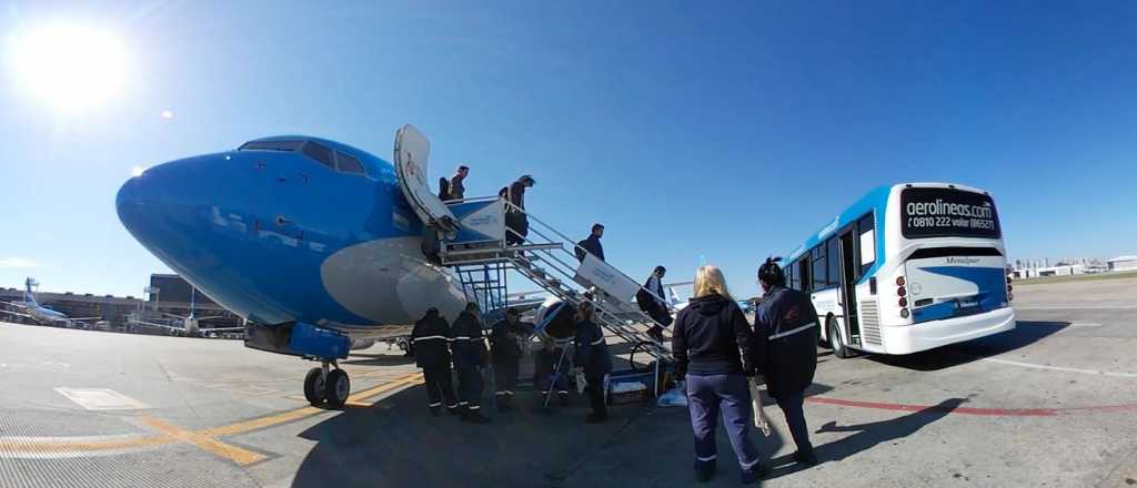 Aerolíneas y Austral harán vuelos directos Mendoza-Bariloche
