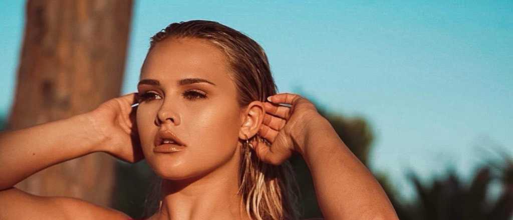 &iquest;Qui&eacute;n es la sensual rubia que invadi&oacute; una cancha europea?