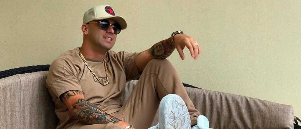 Video: tremenda caída de Wisin en un recital
