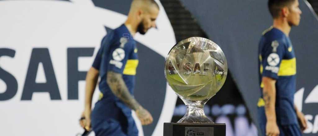 Video: los jugadores de Boca se quitaron las medallas del segundo puesto
