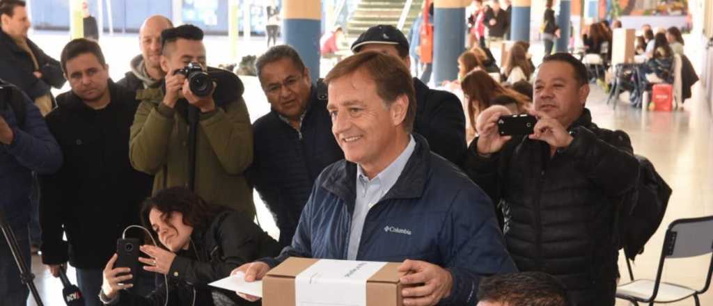 Votó Rodolfo Suarez y "bancó" la reelección de gobernador 
