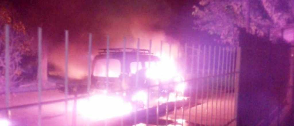 Incendiaron la camioneta de un precandidato a senador en San Martín