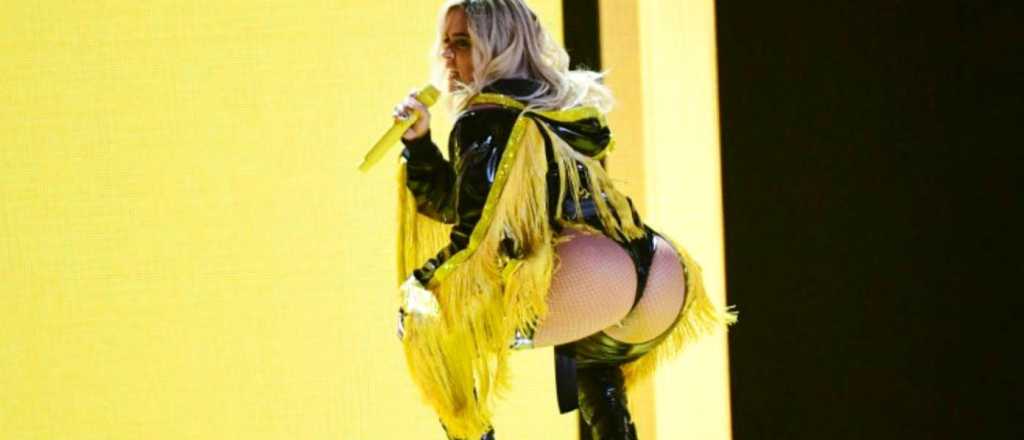 Ella es la sensual colombiana que canta el tema de la Copa Am&eacute;rica