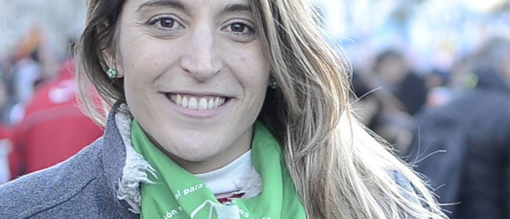 Manuela Castañeira es la única precandidata mujer a la Presidencia 