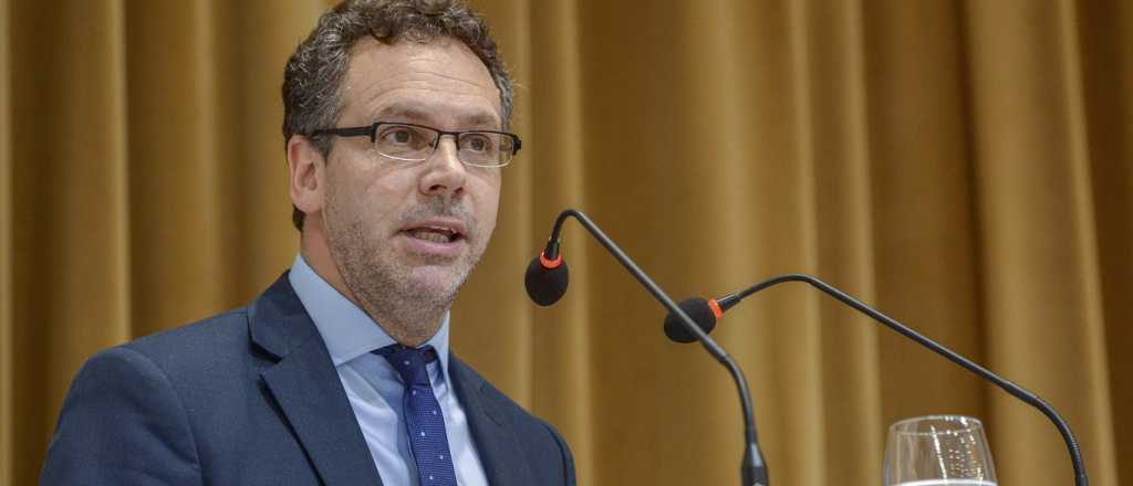 El titular del Central destacó que bajó la inflación otro mes