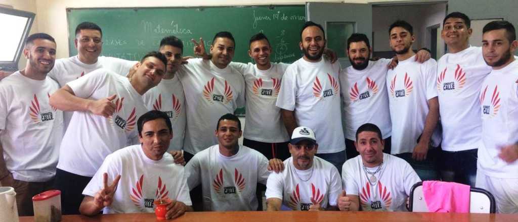 Videos: presos mendocinos versionaron "Mi viejo", un cl&aacute;sico de Piero