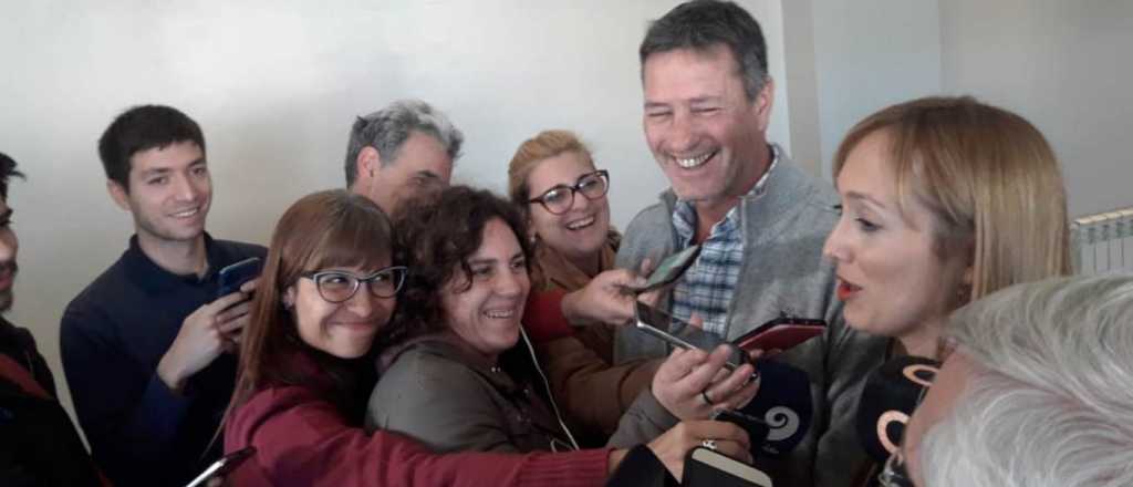 Cristina le dio "la lapicera" a Anabel