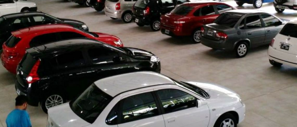 La venta de autos 0 km cayó más del 30% interanual en agosto