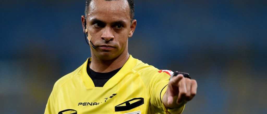 Un brasile&ntilde;o "de tarjeta f&aacute;cil" ser&aacute; el &aacute;rbitro entre Argentina y Paraguay