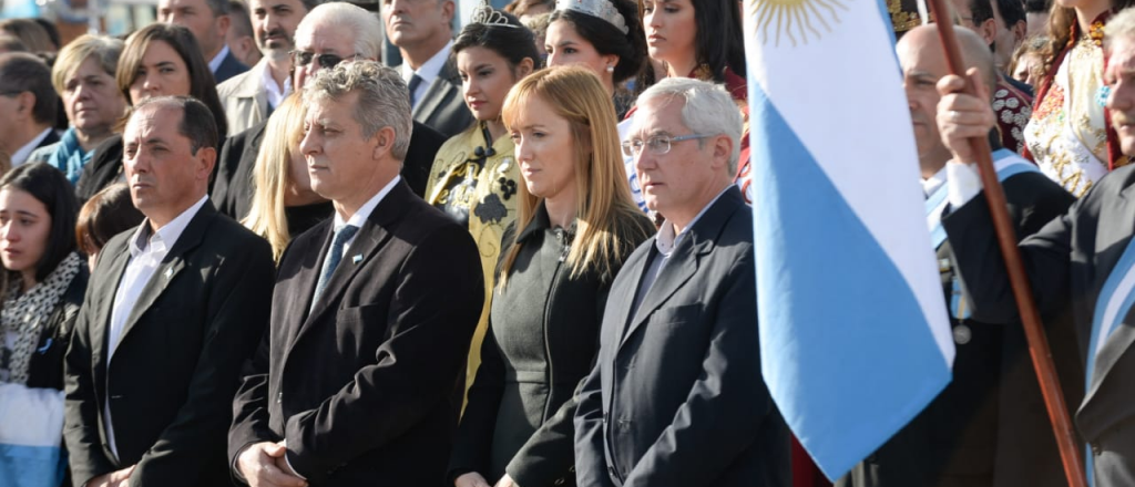 Sagasti pas&oacute; el D&iacute;a de la Bandera en un distrito donde fue sorpresa electoral
