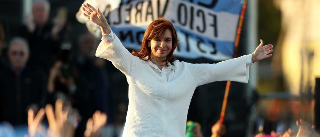 "Argentina merece otro gobierno"... CFK arrancó con todo la campaña