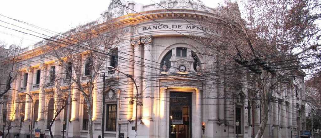 Comparan p&eacute;rdidas econ&oacute;micas de los bancos con las del corralito
