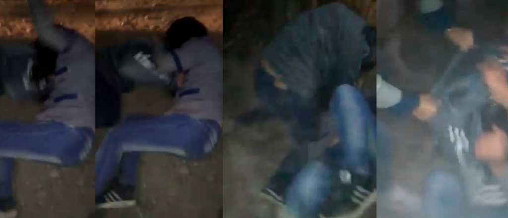 Video: brutal pelea de dos chicas a la salida de una escuela en San Juan