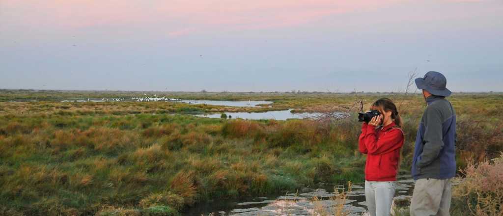 Por un vacío legal los lagos de Mendoza están en peligro 