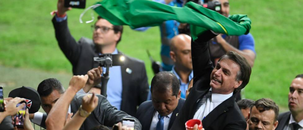 Dicen que Bolsonaro intervino para que el VAR perjudique a Argentina