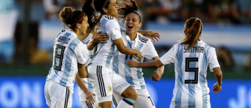 La selección femenina de fútbol ascendió tres puestos en el ranking FIFA