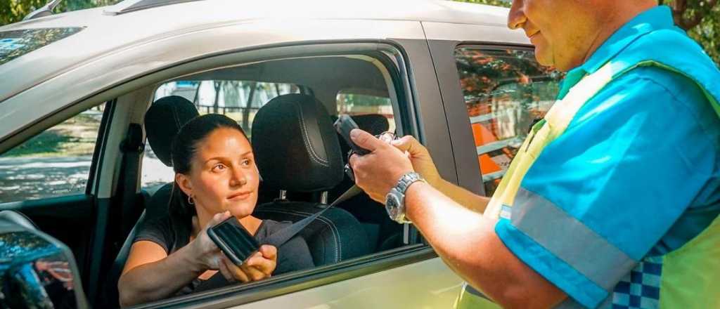 Ya puede sacarse la c&eacute;dula verde y azul del auto en forma digital 