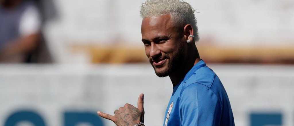 En medio de la pol&eacute;mica, Neymar se present&oacute; a entrenar en el PSG