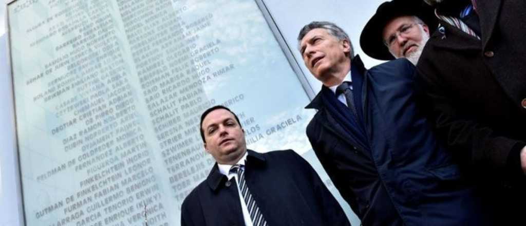 Macri firma tres decretos por AMIA: indemnizaciones, duelo y Hezbollah