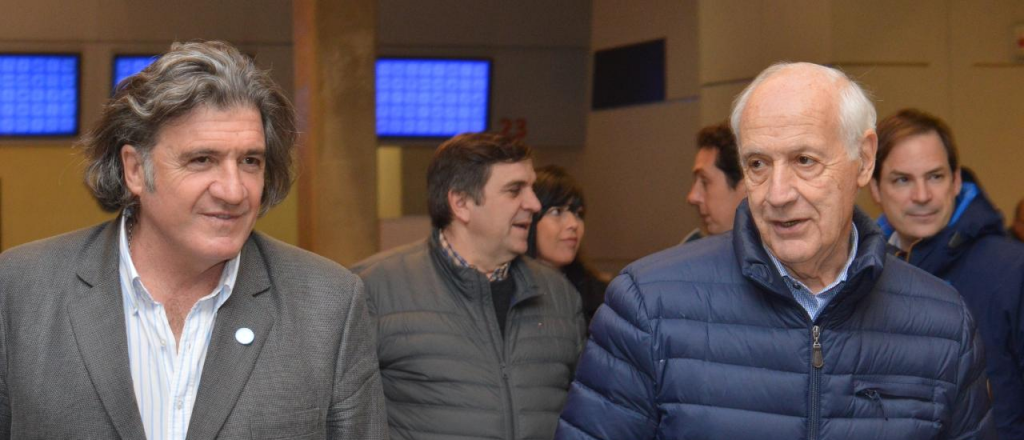 Lavagna llegó a Mendoza acompañado por candidatos de Protectora