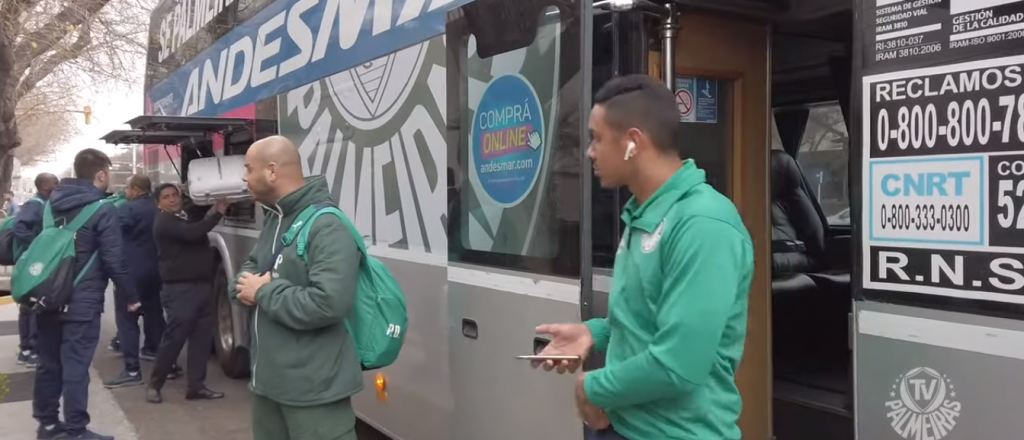 Video: tras el susto, as&iacute; mostr&oacute; Palmeiras su llegada a Mendoza
