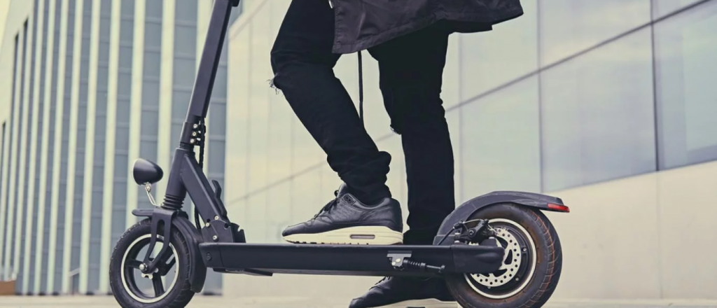 La Ciudad de Mendoza regula el uso del monopatín