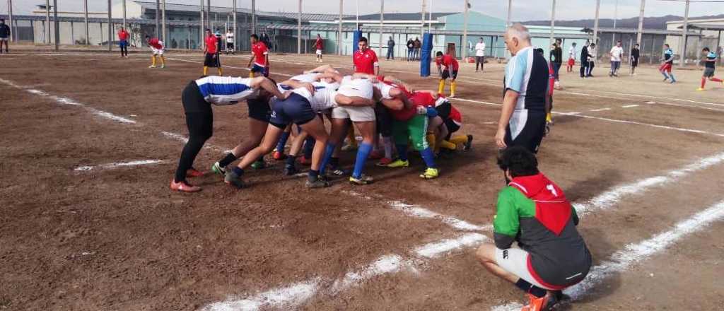 El Mendoza Rugby Club jug&oacute; un partido ante los reclusos de Almafuerte