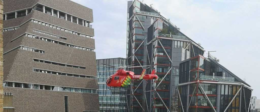 Horror en Londres: un adolescente lanzó a un nene de lo alto del Tate Modern