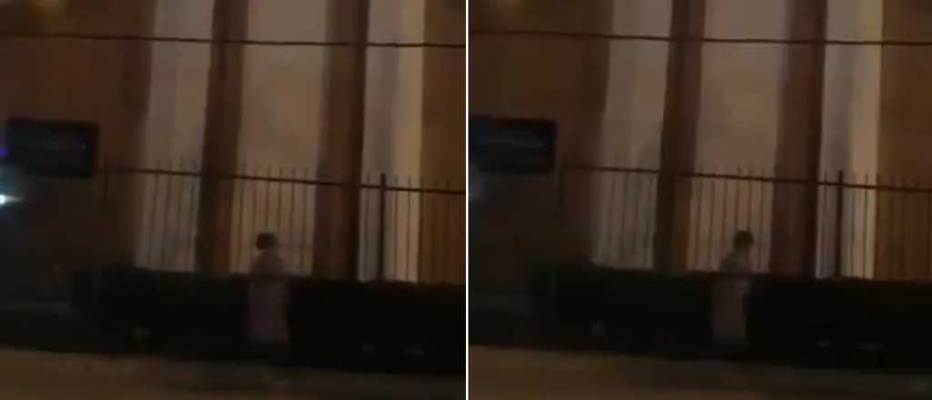 Video: terror por una nena "fantasma" que baila de noche en una iglesia