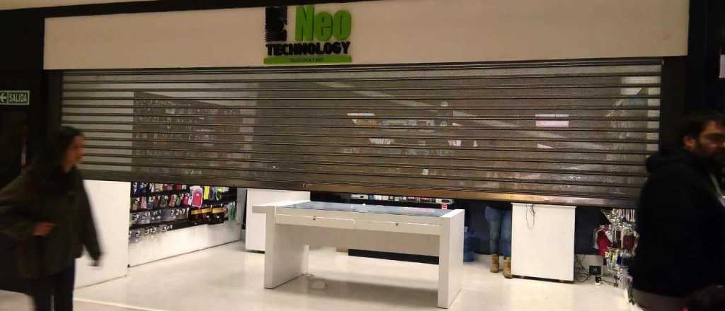 Asalto en banda a un local en la Terminal "nueva" en pleno d&iacute;a