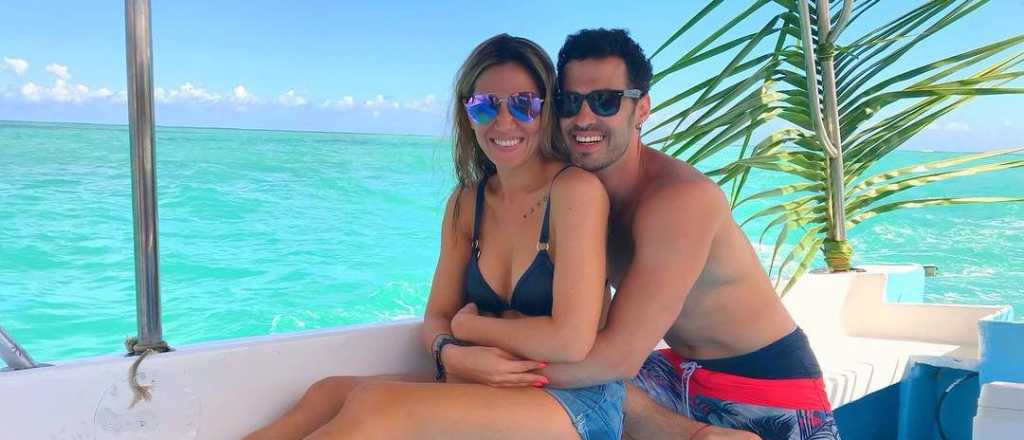 Jimena Bar&oacute;n y Mauro Caiazza "se mojaron" mientras se besaban