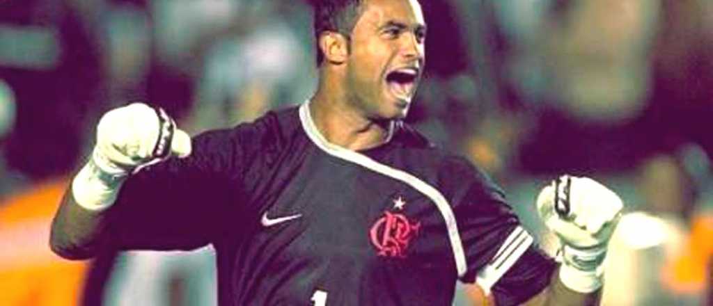 Un club basilero contrat&oacute; a un asesino condenado con prisi&oacute;n domiciliaria