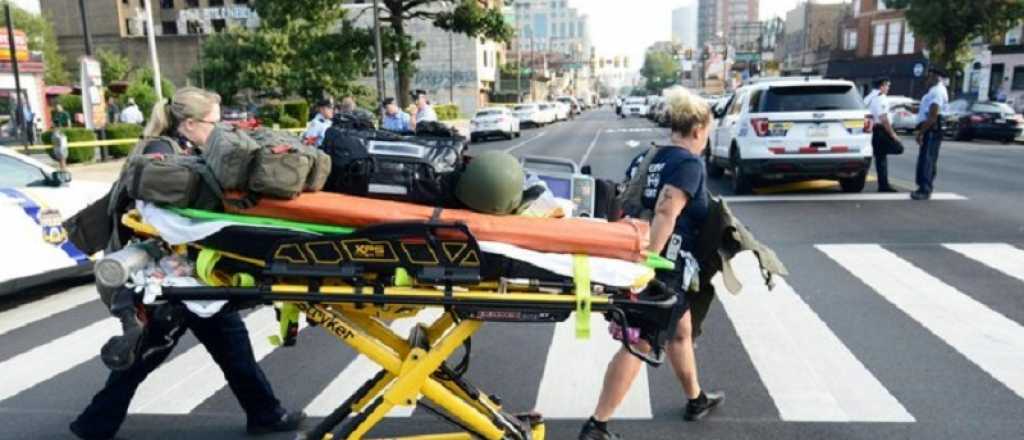 Seis policías heridos en un tiroteo en el centro de Filadelfia