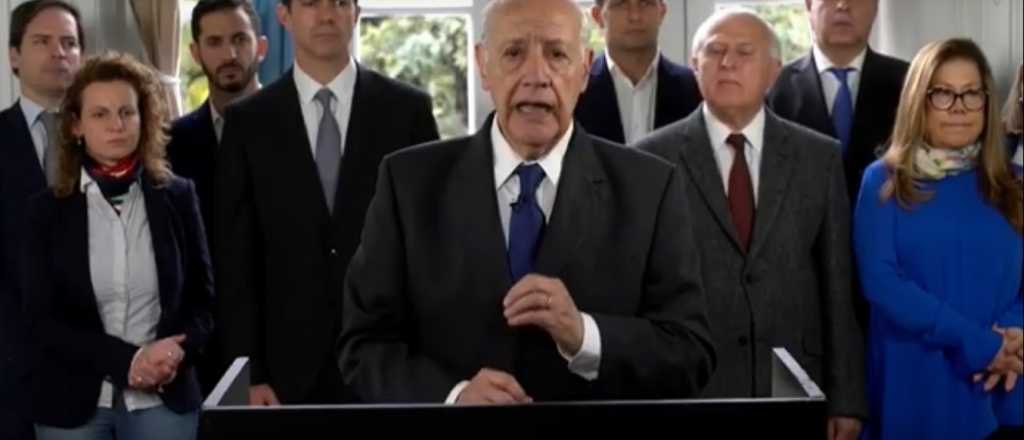 Lavagna suspende su campa&ntilde;a por la crisis en el pa&iacute;s