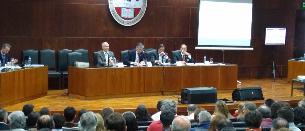 La UNCuyo aprob&oacute; la paridad de g&eacute;nero en cargos electivos