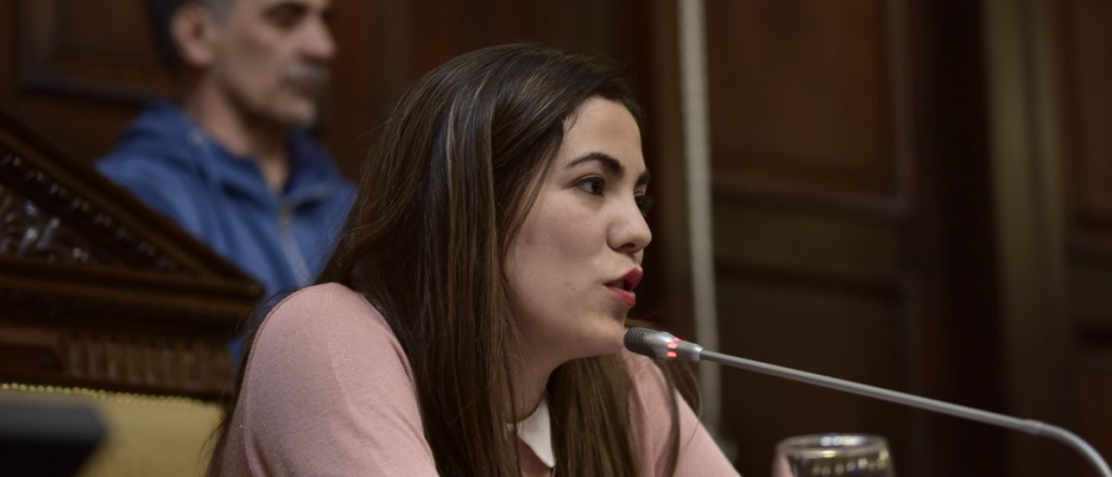 Era asesora de Cornejo en el Senado y ahora asumi&oacute; en la DGE