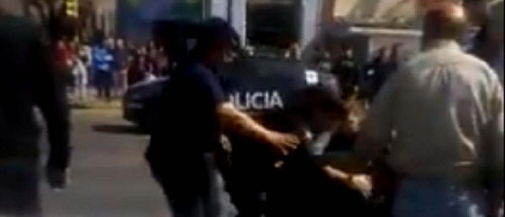 Video: peleas e incidentes en un día de furia en Tunuyán