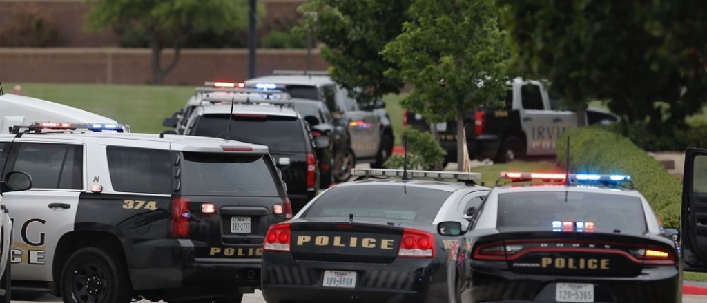Cinco muertos y veintiún heridos por disparos de un atacante en Texas