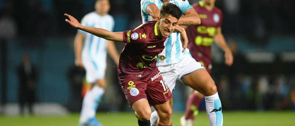 El Tomba cay&oacute; ante Racing, perjudicado por el &aacute;rbitro