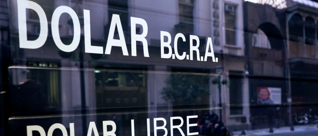 Dólar hoy: cotiza estable a $59,40 y el riesgo país sube a 2.126 puntos