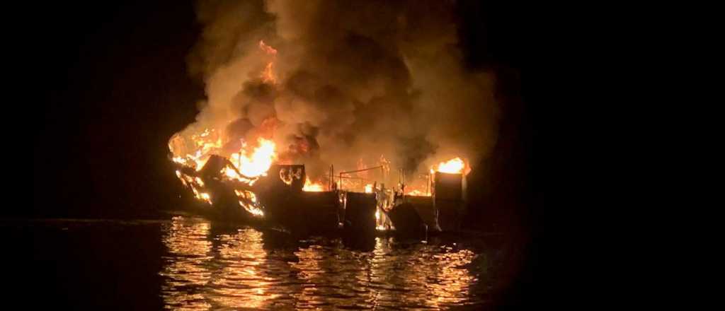 Incendio a bordo en California: 25 muertos y desaparecidos
