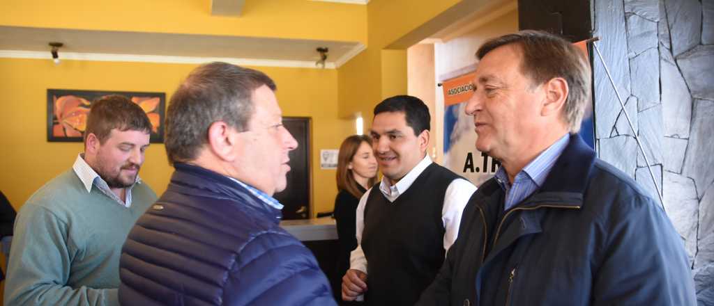 Suarez estuvo en Malarg&uuml;e, se reuni&oacute; con empresarios y con la militancia