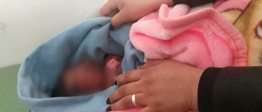 Mujer que rescató al bebé abandonado: "La madre debió estar desesperada"