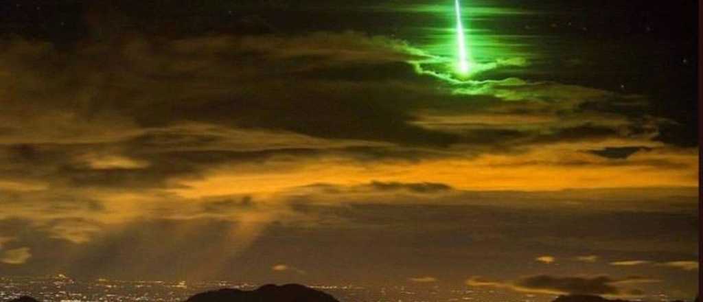 Un enorme meteorito cayó en Gran Bretraña y activó las alarmas