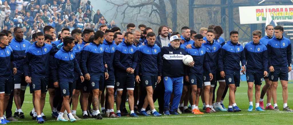 Maradona falt&oacute; al entrenamiento como DT de Gimnasia