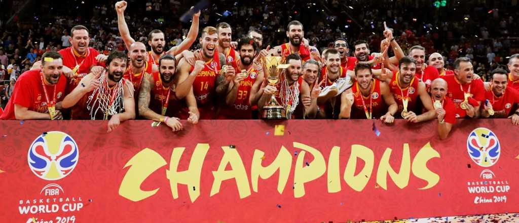 El blooper de los españoles durante el festejo en el Mundial de Básquet